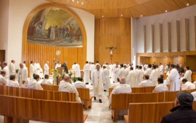 Vivir la unidad en el Espíritu, a los pies de Jesús